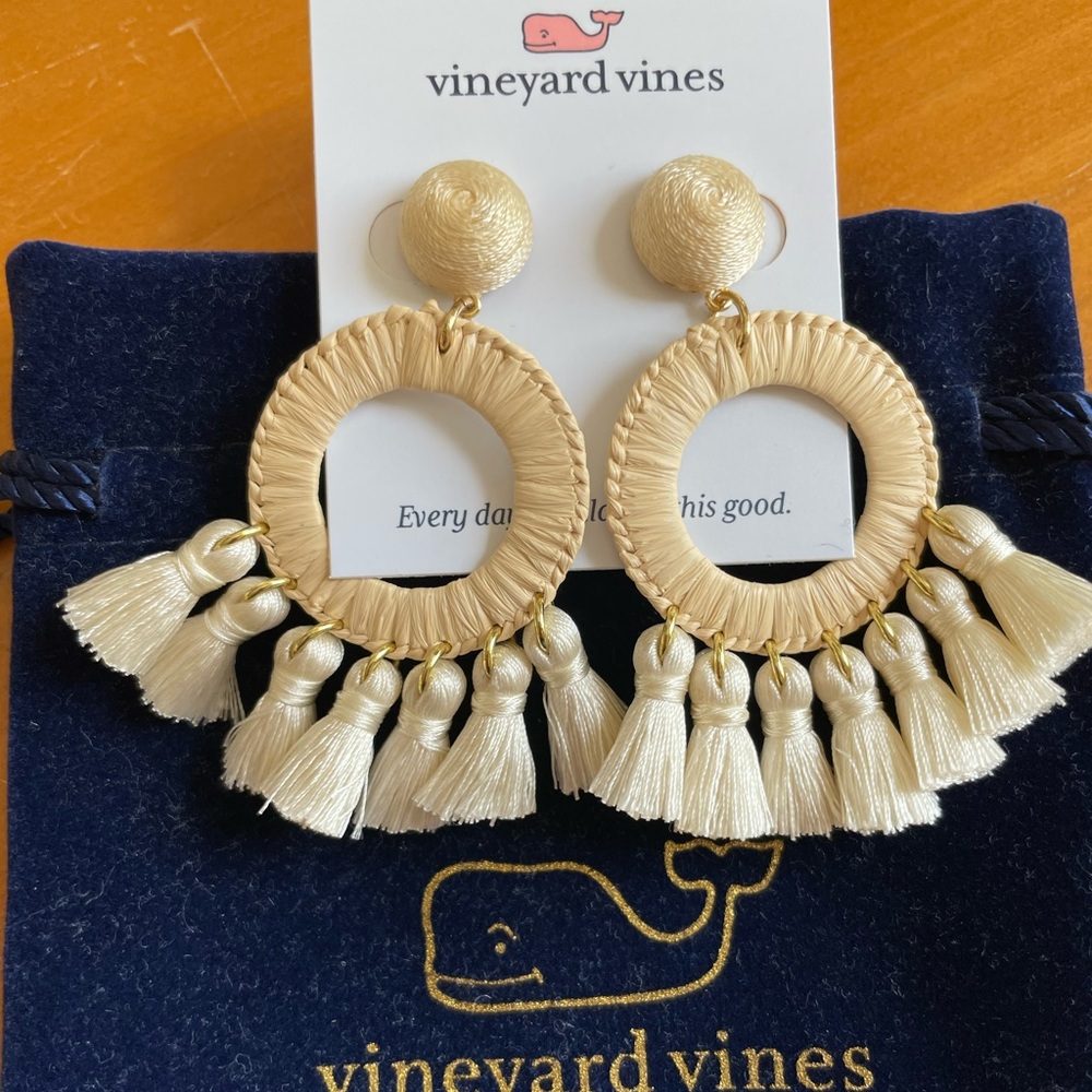 NWT Vineyard vines natural raffia summer earrings